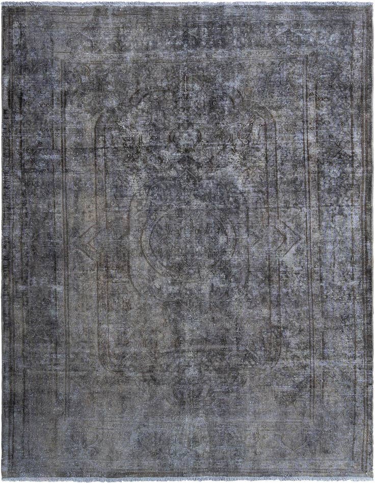 Detail image of 6' 11 x 9' 3 Vintage Royal Wool Rug