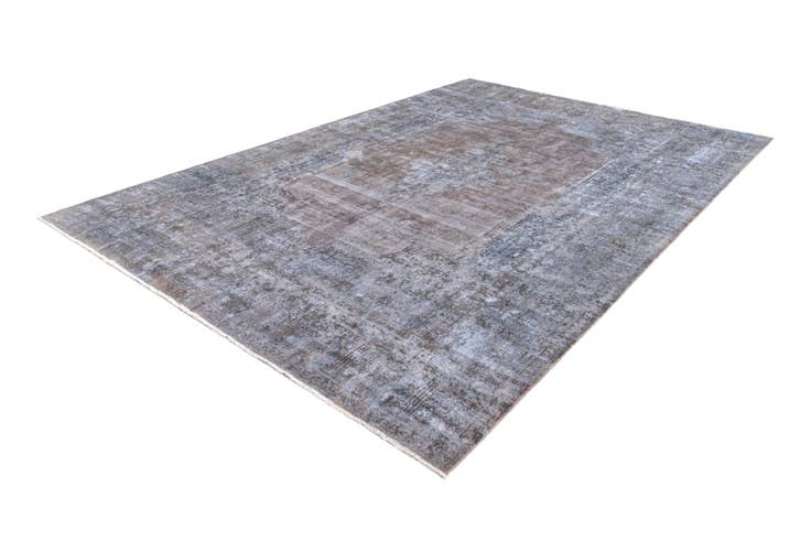 Detail image of 9' 10 x 14' 5 Vintage Royal Wool Rug