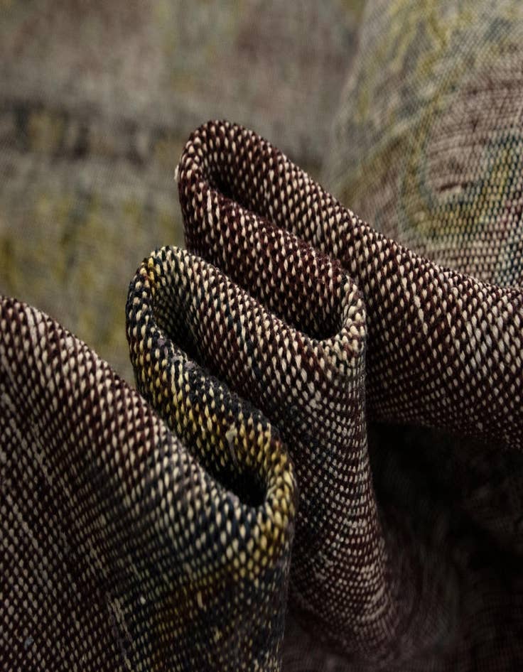 Detail image of 9' 8 x 13'  Hand Knotted Vintage Royal Persian Wool Rug