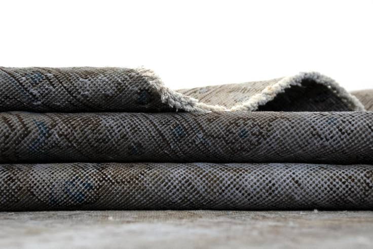 Detail image of 9' 5 x 12' 10 Hand Knotted Vintage Royal Persian Wool Rug