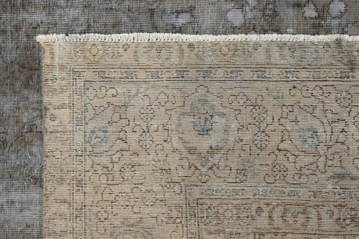 Detail image of 9' 5 x 12' 10 Hand Knotted Vintage Royal Persian Wool Rug