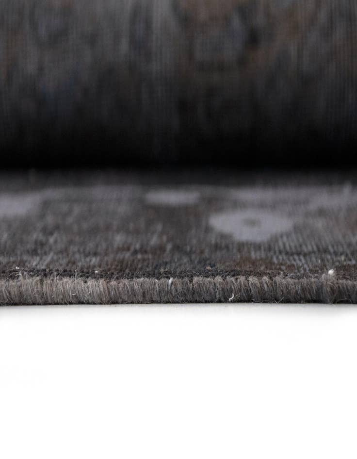 Detail image of 9' 10 x 13' 10  Hand Knotted Vintage Royal Persian Wool Rug