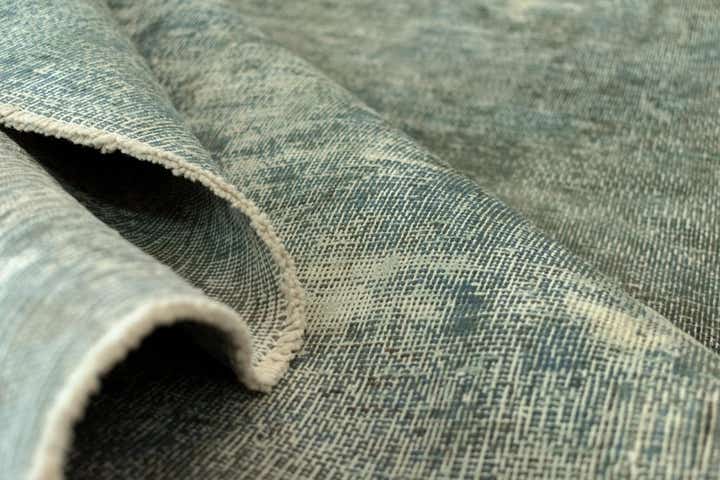 7' 11 x 10' 6 Vintage Royal Wool Rug