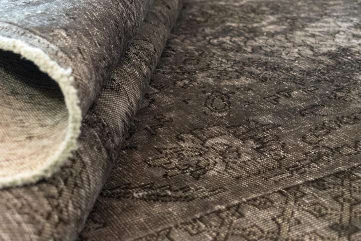 6' 4 x 9' 9 Vintage Royal Wool Rug
