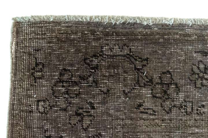 6' 4 x 9' 9 Vintage Royal Wool Rug