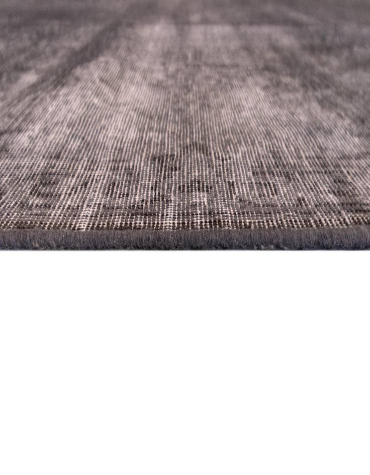 Detail image of 9' 6 x 13' 7 Vintage Royal Wool Rug