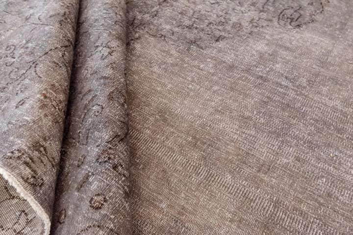 9' 7 x 13' 1 Vintage Royal Wool Rug