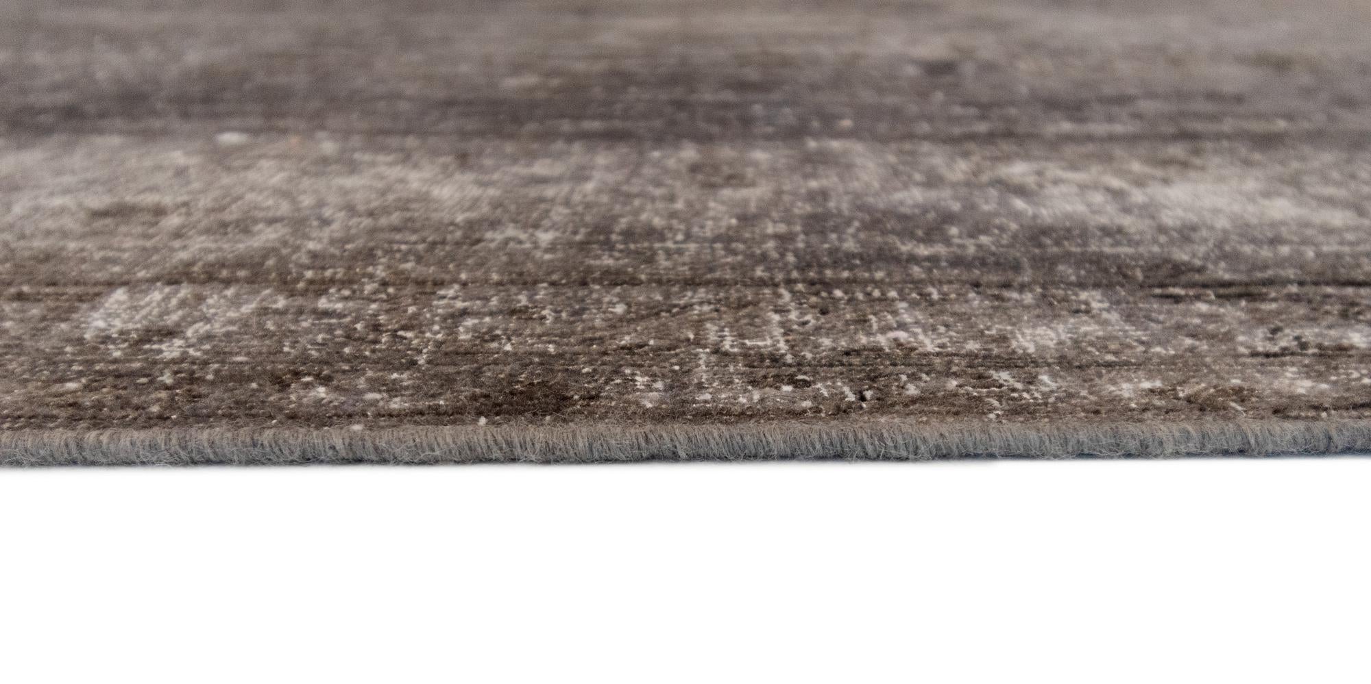 9' 9 x 13' 5 Vintage Royal Wool Rug