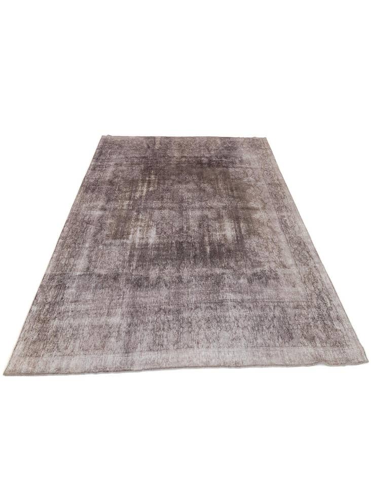 Detail image of 9' 7 x 13' 7 Vintage Royal Wool Rug