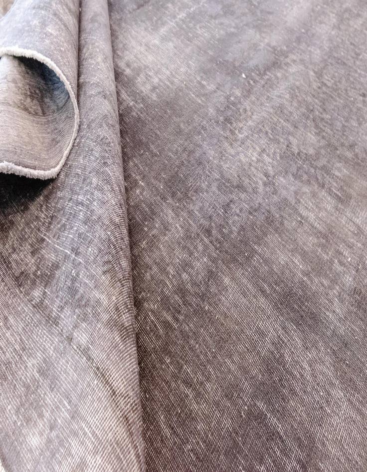 Detail image of 9' 7 x 13' 7 Vintage Royal Wool Rug