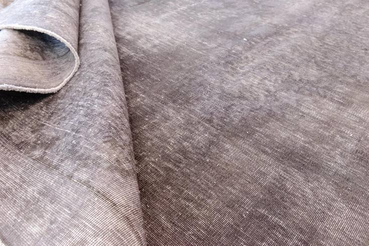 Detail image of 9' 7 x 13' 7 Vintage Royal Wool Rug
