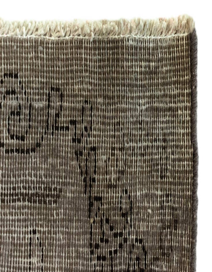 Detail image of 8' 5 x 10' 10 Vintage Royal Wool Rug