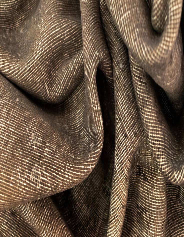 Detail image of 8' 5 x 10' 10 Vintage Royal Wool Rug