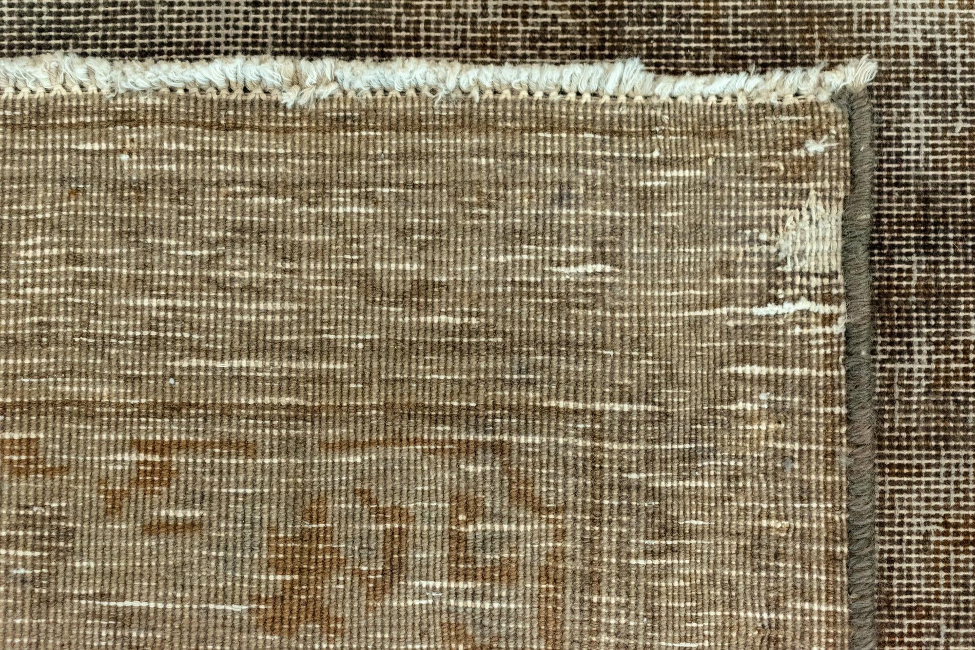 6' 8 x 10' 2 Vintage Royal Wool Rug