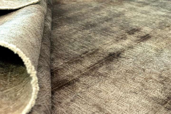 6' 8 x 10' 2 Vintage Royal Wool Rug