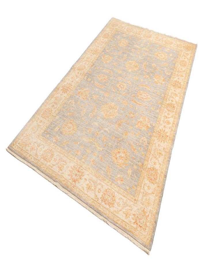 Detail image of 6' 6 x 10' Ziegler Wool Rug