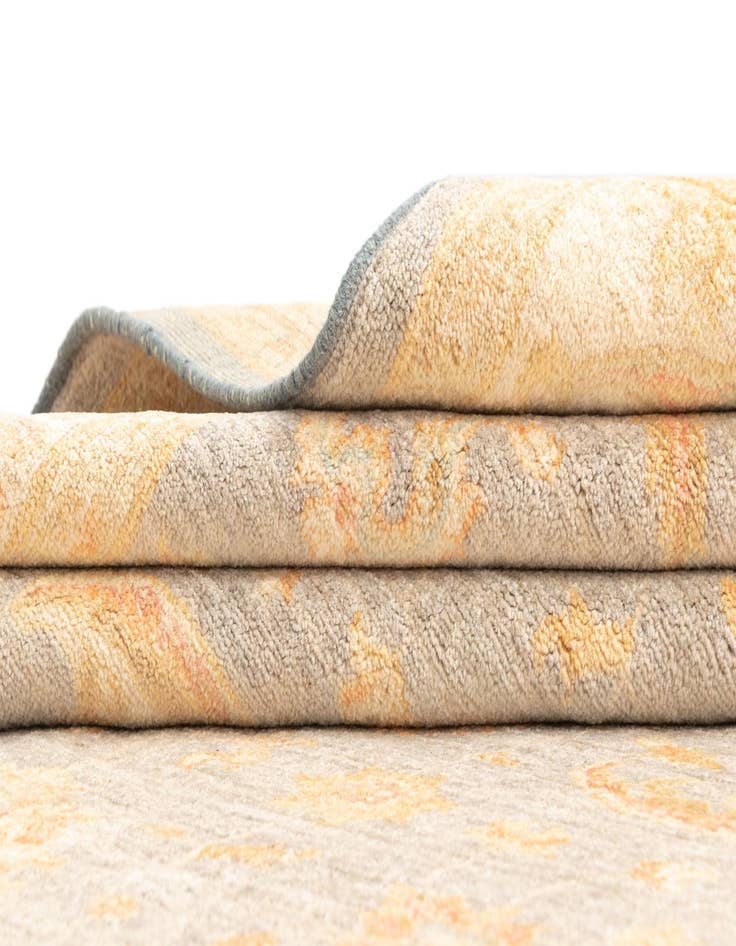 Detail image of 6' 6 x 10' Ziegler Wool Rug