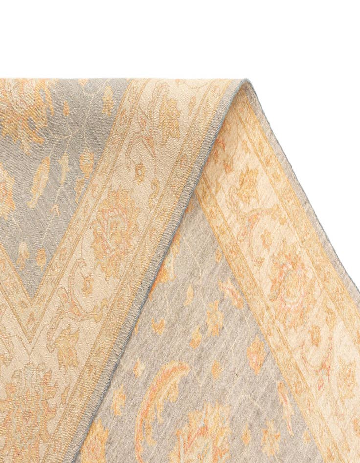 Detail image of 6' 6 x 10' Ziegler Wool Rug