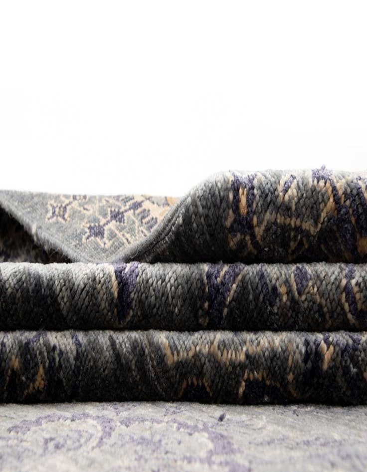 Detail image of 7' 10 x 9' 11 Ziegler Wool Rug