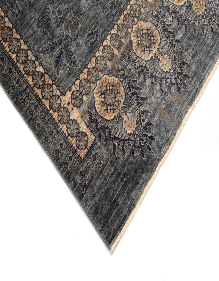 Detail image of 7' 10 x 9' 11 Ziegler Wool Rug