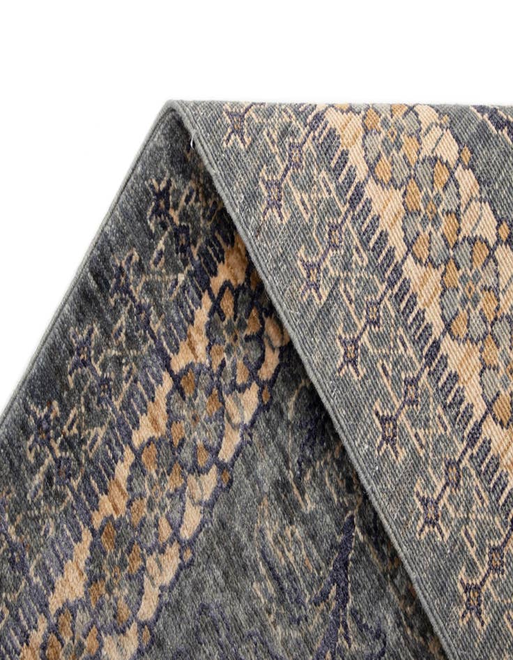 Detail image of 7' 10 x 9' 11 Ziegler Wool Rug