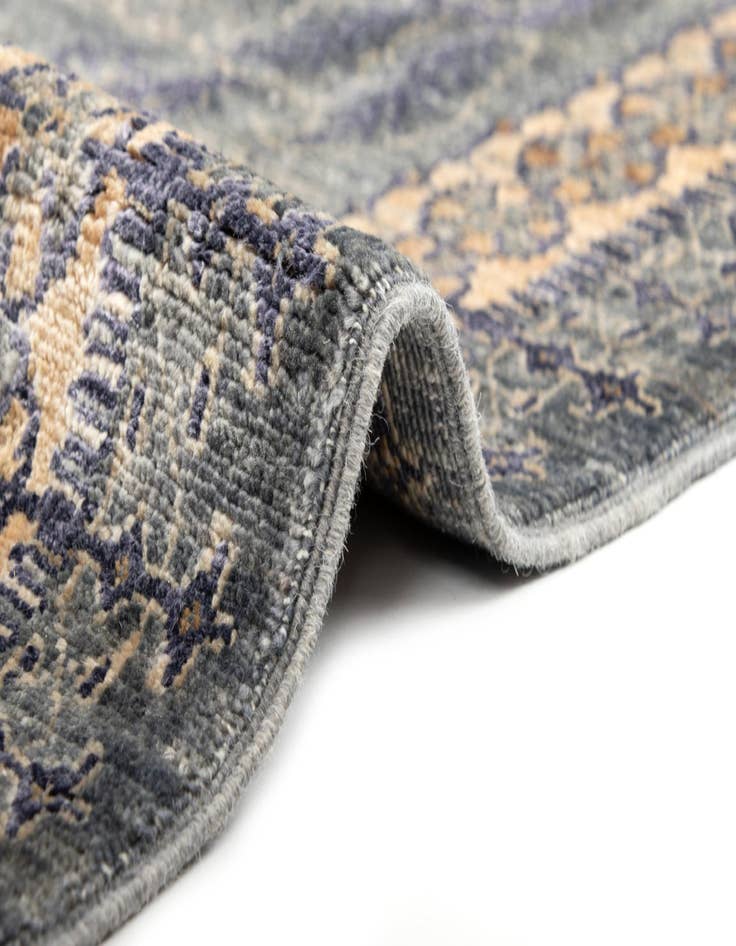 Detail image of 7' 10 x 9' 11 Ziegler Wool Rug