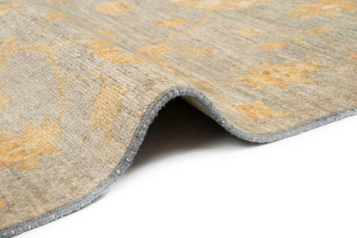 Detail image of 8' 1 x 9' 11 Ziegler Wool Rug