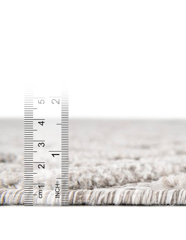 Detail image of 4' x 4' Easy-Clean Trellis Textured Indoor / Outdoor Round Rug