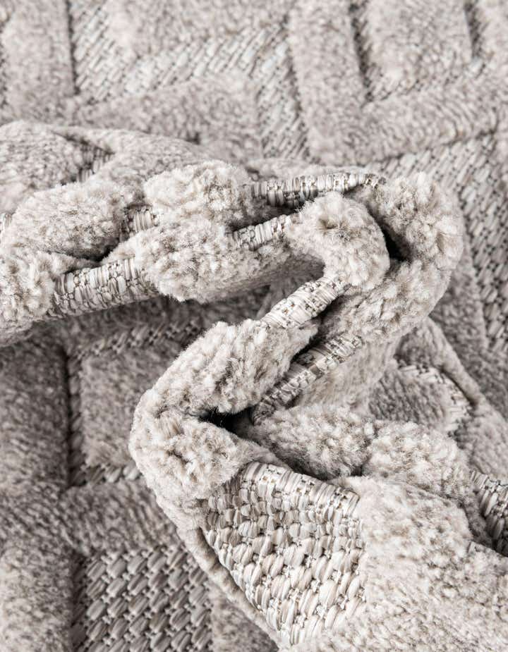 7' x 7' Easy-Clean Trellis Textured Indoor / Outdoor Round Rug