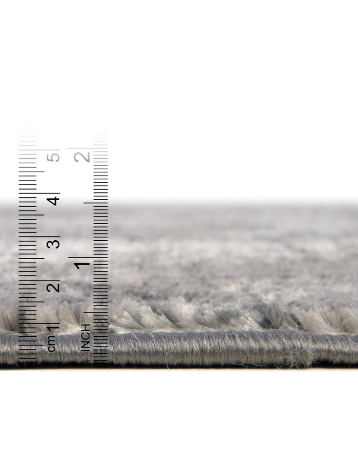 Detail image of 2' x 6' Lattice Trellis Runner Rug