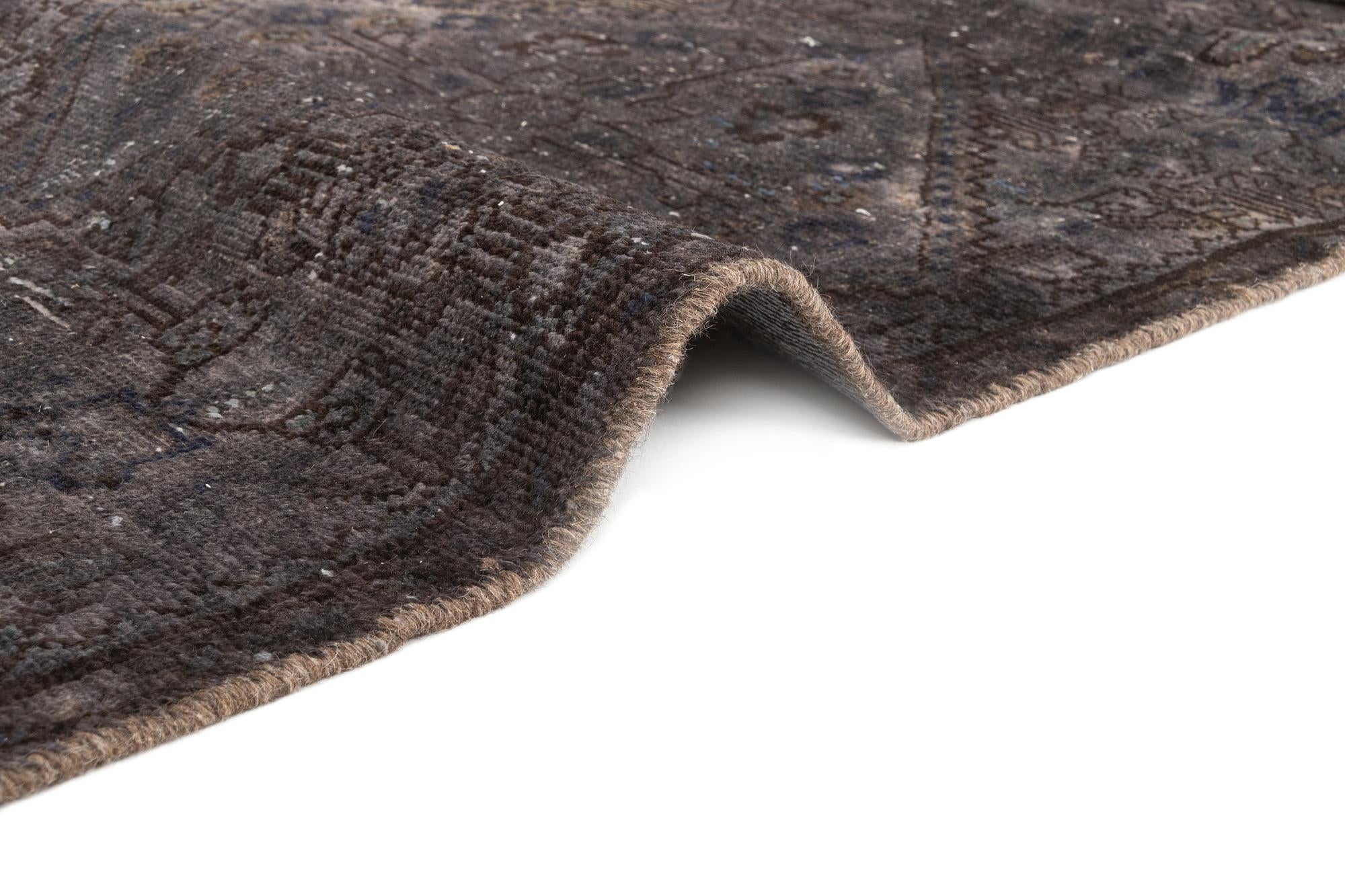 2' 6 x 8' 9 Vintage Runner Rug