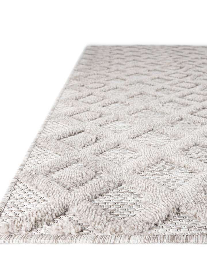 7' 10 x 7' 10 Easy-Clean Trellis Textured Indoor / Outdoor Square Rug