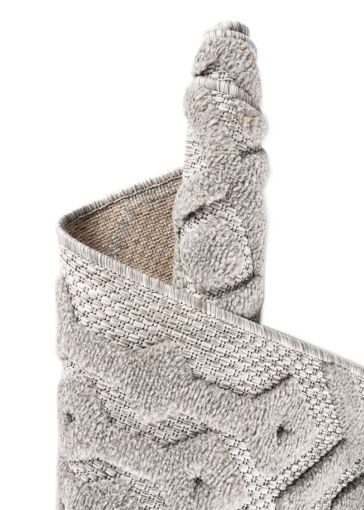 7' 10 x 7' 10 Easy-Clean Trellis Textured Indoor / Outdoor Square Rug