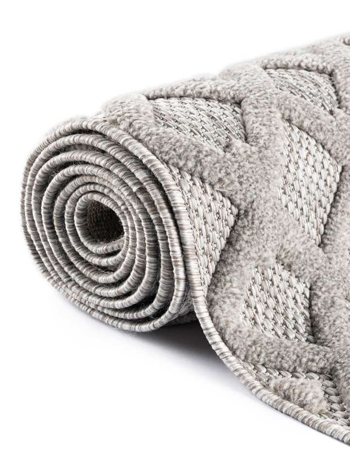 7' 10 x 7' 10 Easy-Clean Trellis Textured Indoor / Outdoor Square Rug