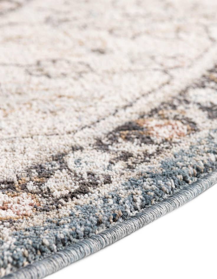Detail image of 7' x 7' Eco Traditional Round Rug