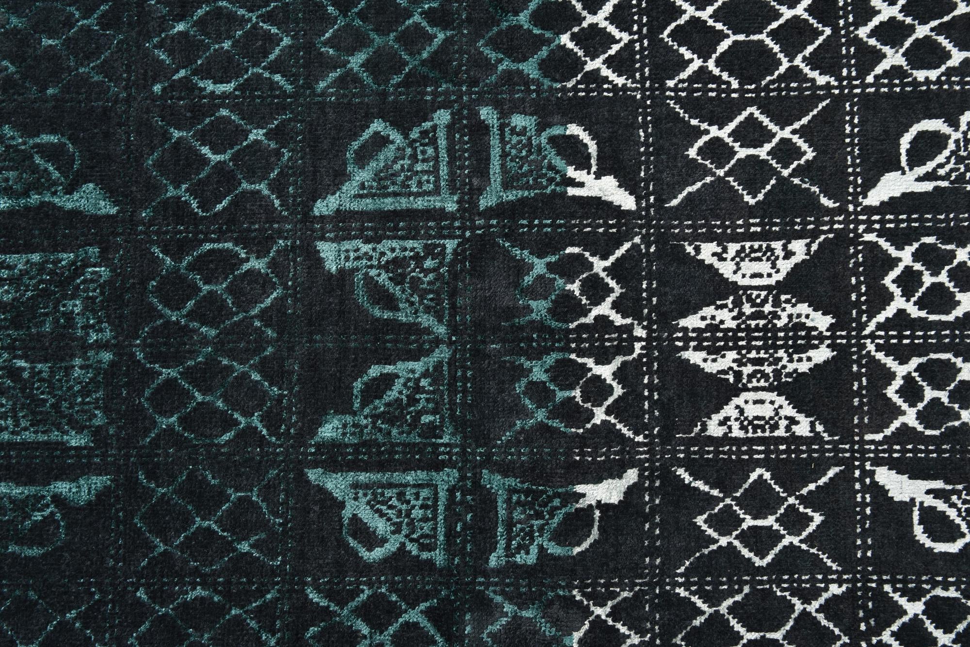 7' 8 x 10' 2 Hand Knotted Darya Rug