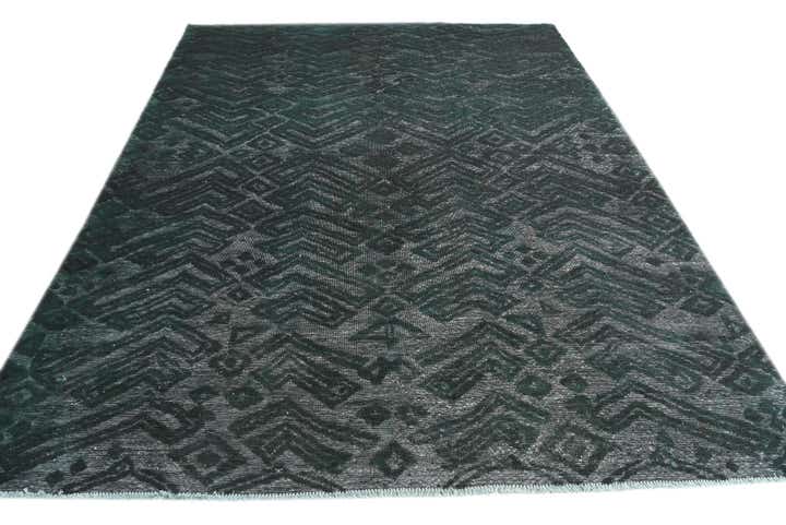 8' x 10' 4 Hand Knotted Darya Wool Rug