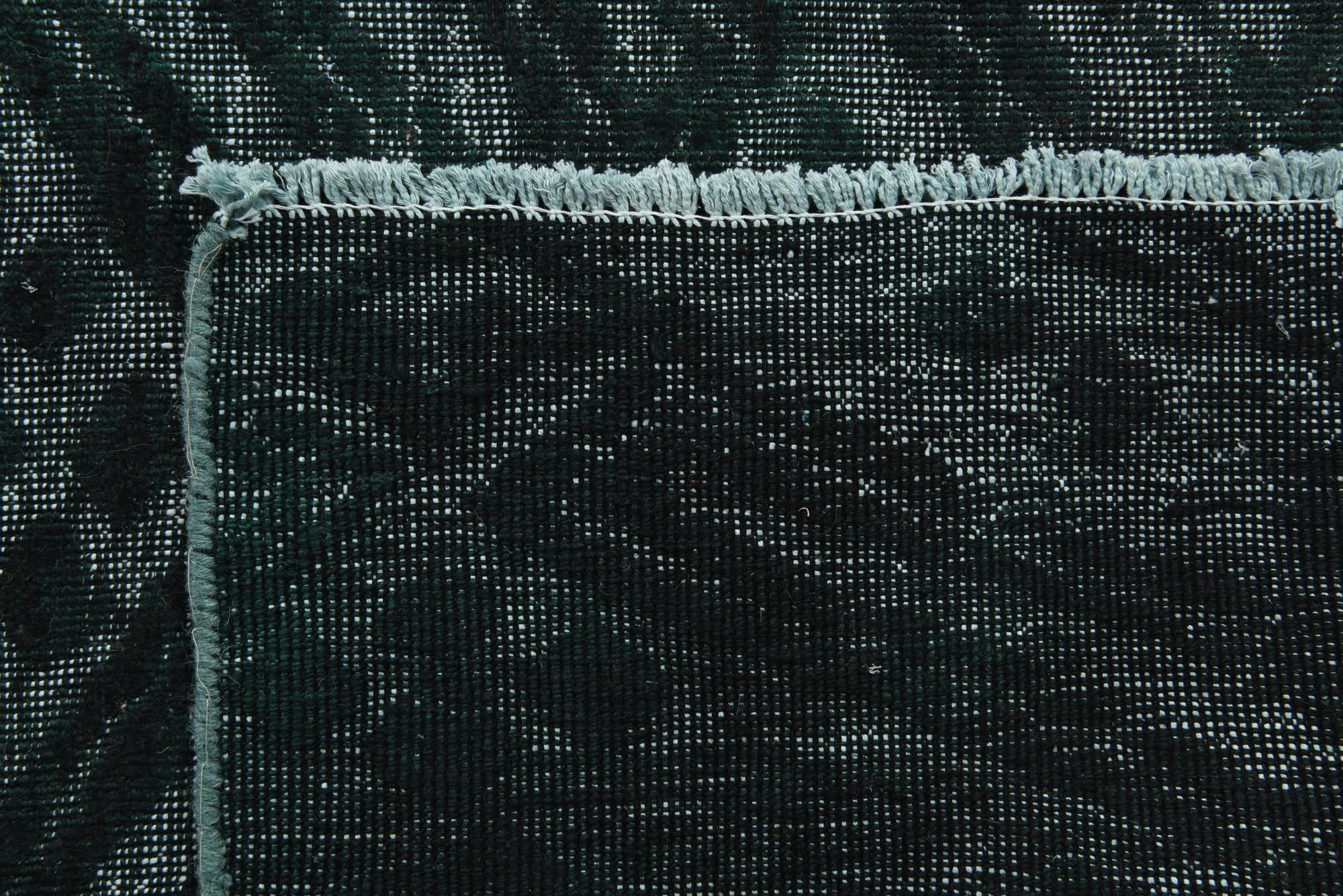 8' x 10' 4 Hand Knotted Darya Wool Rug