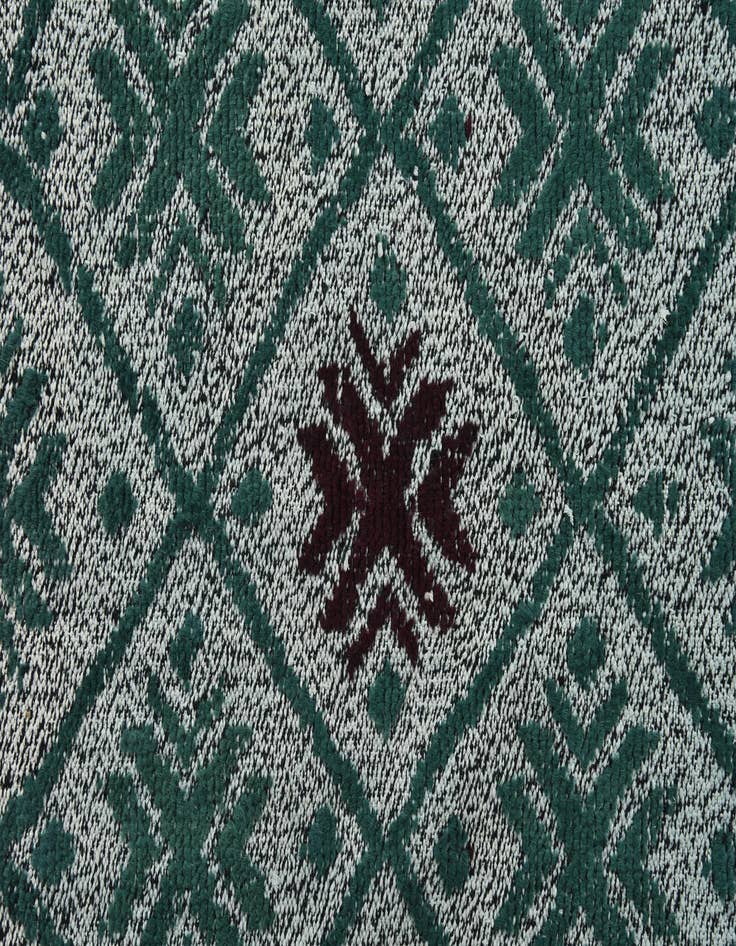 Detail image of 4' 11 x 7'  Hand Knotted Darya Wool Rug