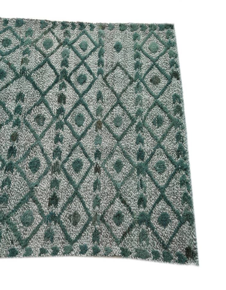 Detail image of 2' 11 x 5' 4 Hand Knotted Darya Wool Rug