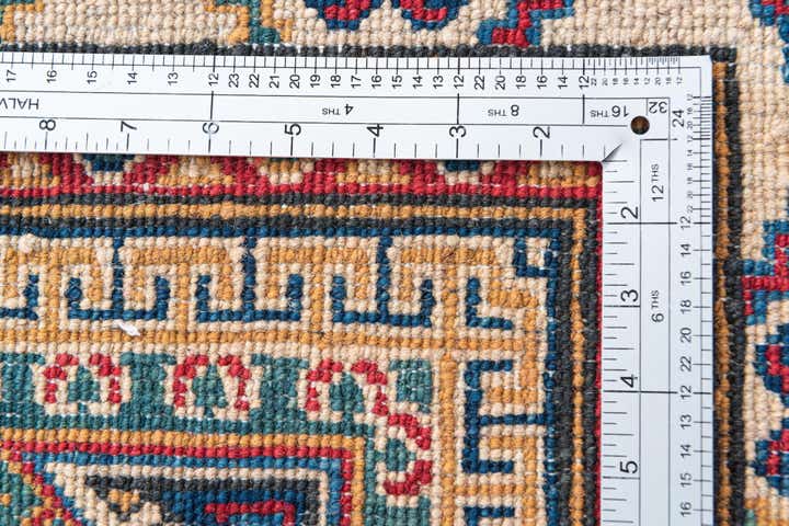 4' x 6' 1 Hand Knotted Kazak Rug
