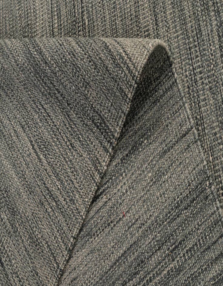 Detail image of 6' 10 x 9' 4  Hand Woven Kilim Modern Wool Rug