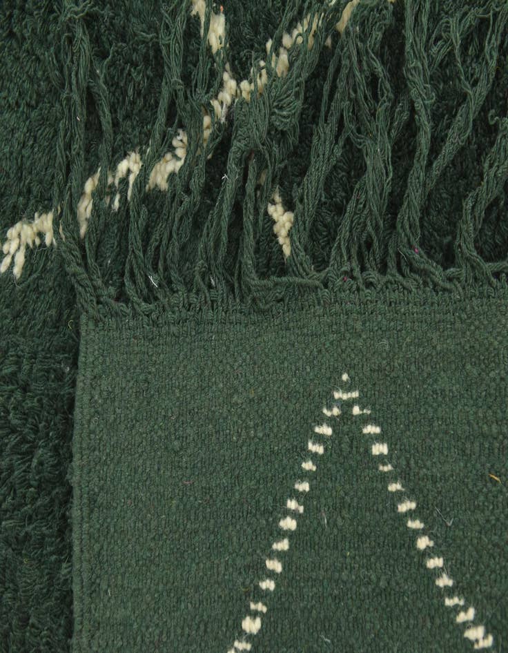 Detail image of 4' 10 x 7' 8 Hand Knotted Moroccan Wool Rug