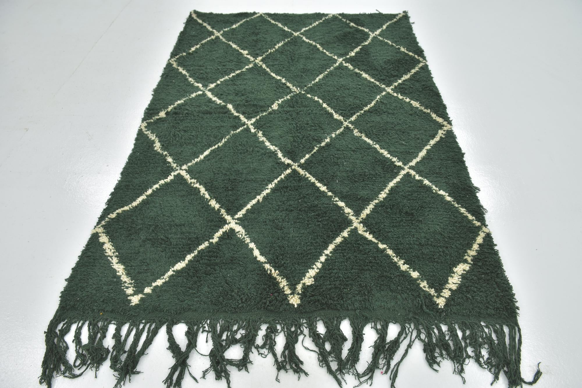 4' 10 x 7' 8 Hand Knotted Moroccan Wool Rug