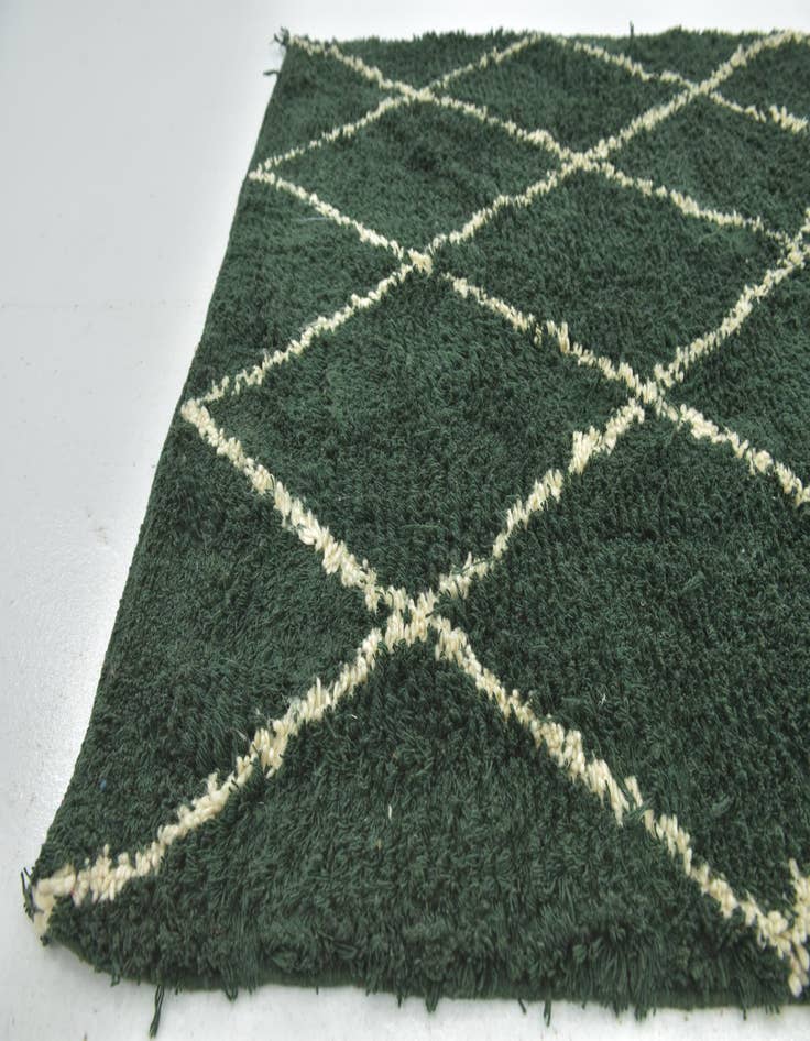 Detail image of 4' 10 x 7' 8 Hand Knotted Moroccan Wool Rug