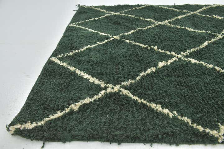 4' 10 x 7' 8 Hand Knotted Moroccan Wool Rug