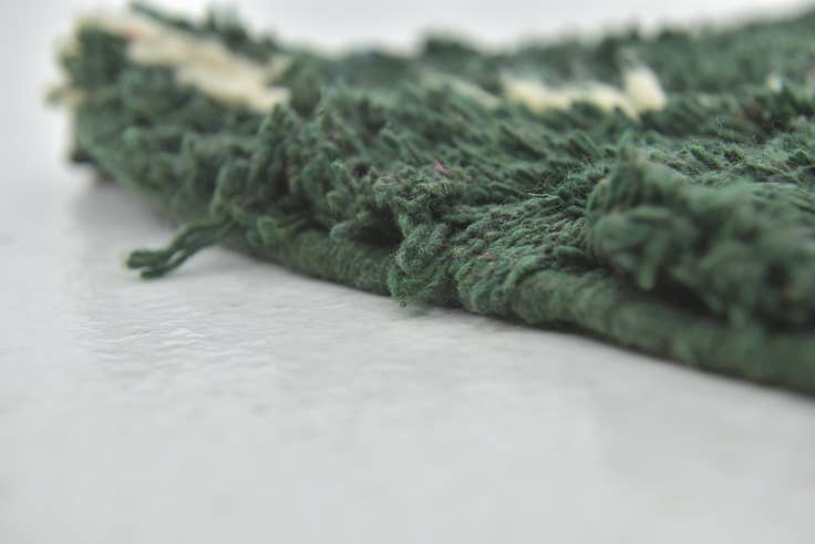 Detail image of 4' 10 x 7' 8 Hand Knotted Moroccan Wool Rug
