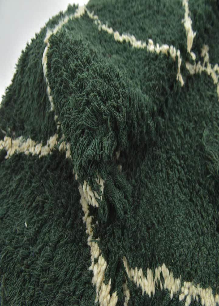 4' 10 x 7' 8 Hand Knotted Moroccan Wool Rug