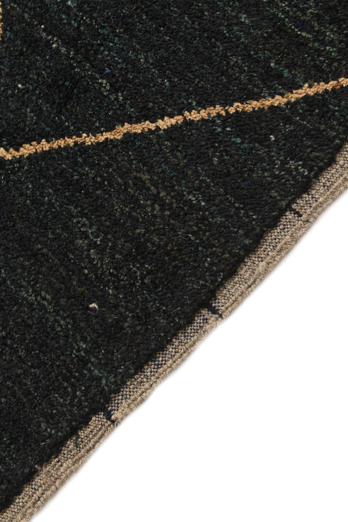 4' 10 x 9' Hand Knotted Moroccan Wool Runner Rug