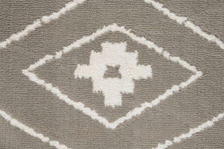 5' 3 x 7' 8 Lattice Rug